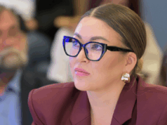 Ухажер Ирины Дубцовой Иван Петренко зарабатывает гораздо меньше певицы