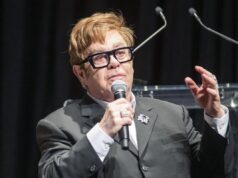 Элтон Джон стремительно теряет зрение