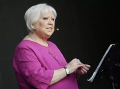 Поборовшая рак актриса Крючкова получила премию