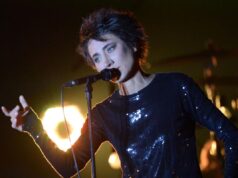 Иноагент Земфира распродает имущество в России