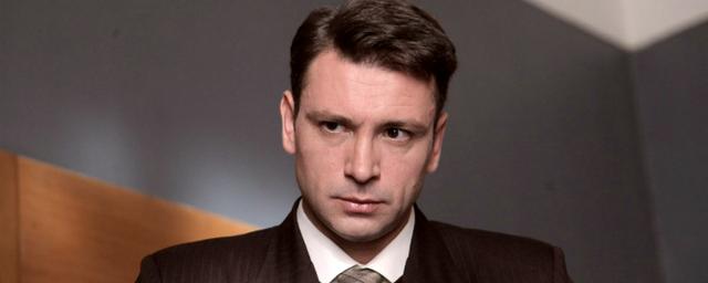 Актер Антон Хабаров рассказал, что иногда обращается к психологу