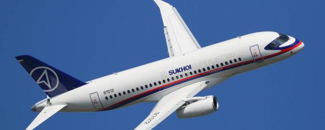 Мантуров не исключил смену названия самолета SSJ New на российское