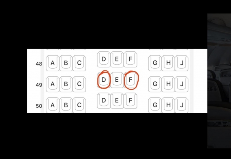 Пассажир рассказал, как они с женой всегда сидят вместе в самолете, даже когда заказывают места порознь