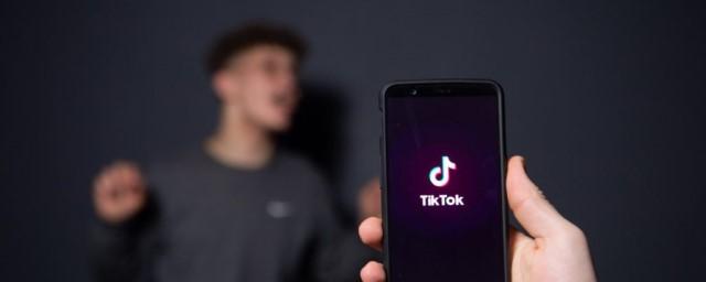 Сенатор от Аляски Салливан предложил провести слушания о вреде TikTok